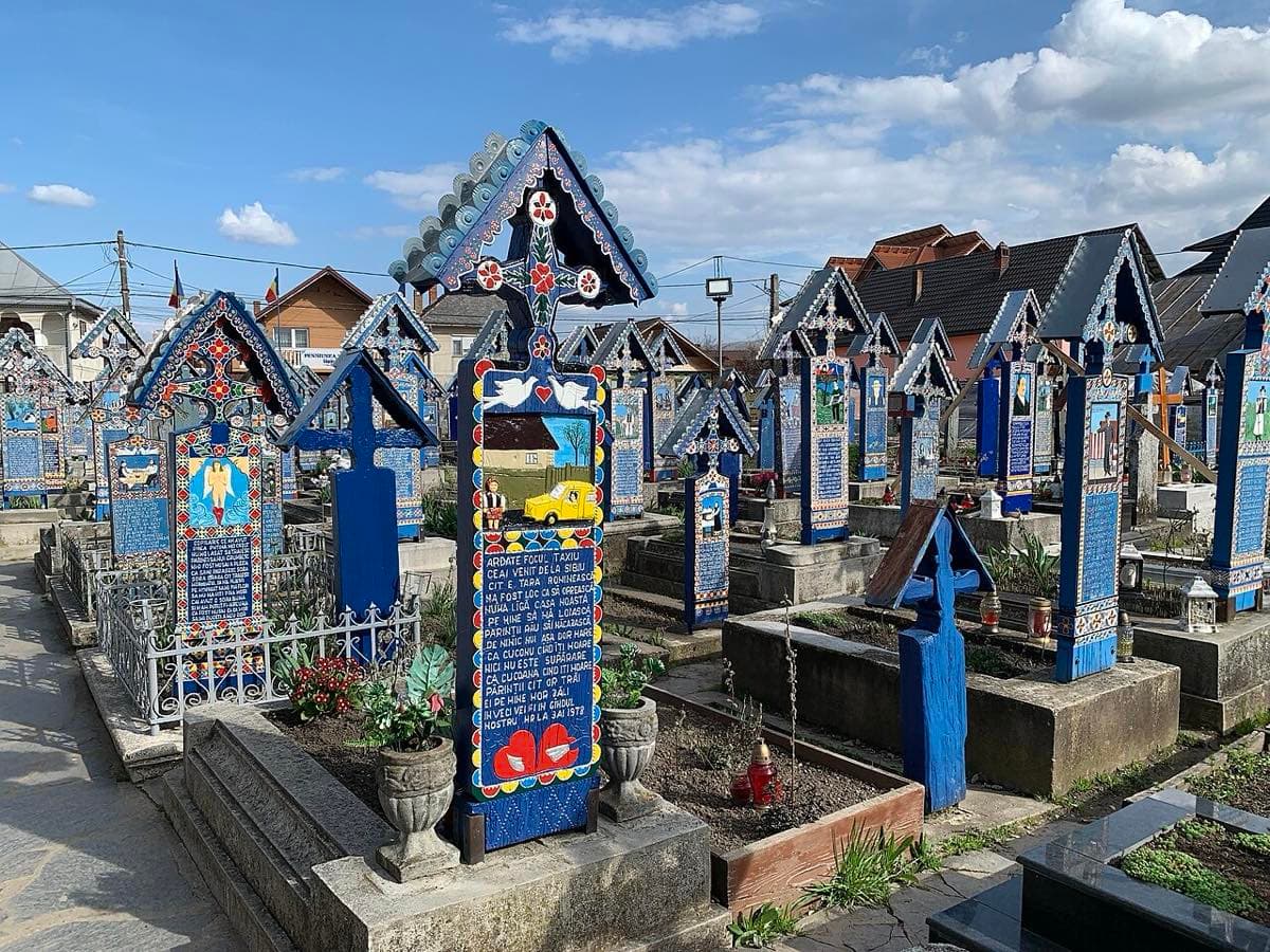 Cimitirul Vesel · Săpânța