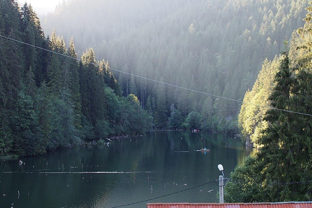 Lacul Roșu